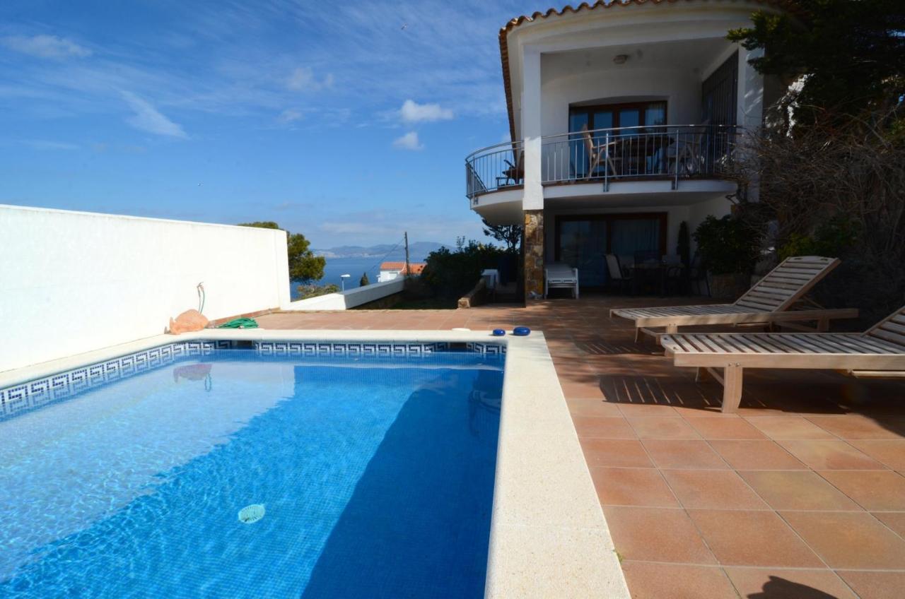 Villa Garbinell L' Escala Екстериор снимка